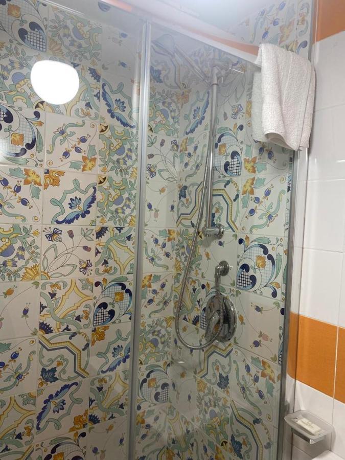 B&B Flower'S House Νάπολη Εξωτερικό φωτογραφία